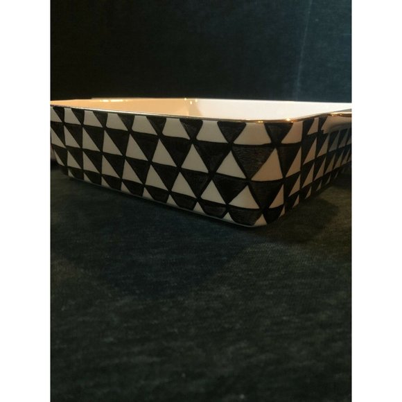 Thyme & Table Geometric Square Baking Dish Oven Freezer Dishwasher Safe 8” x 8” - Picture 5 of 7